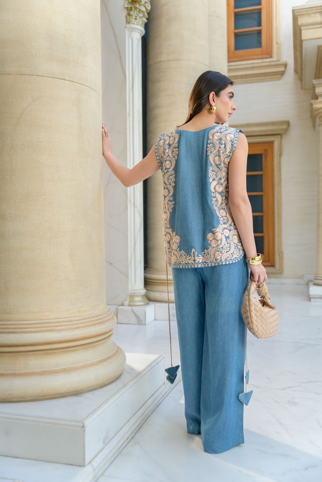 Rhea – Eram Sheikh
