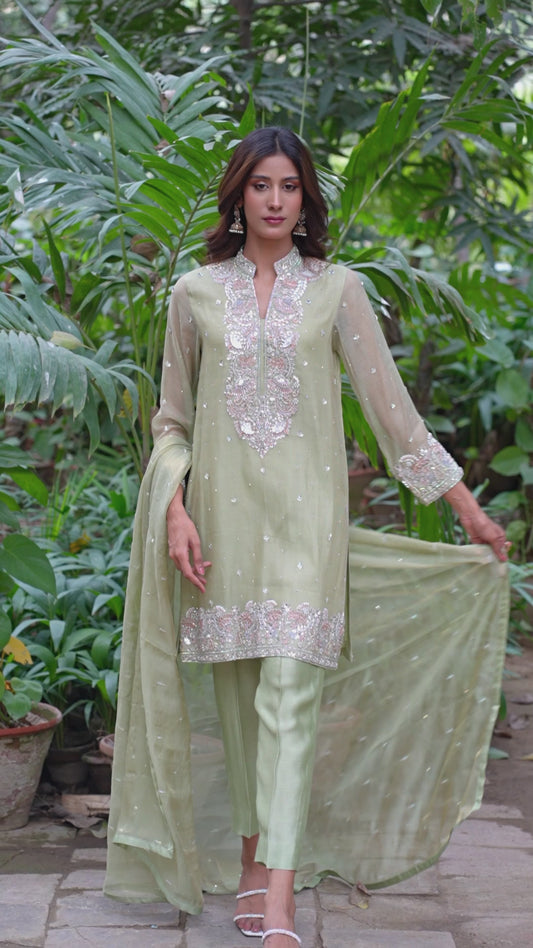 Graceful Apple Green Khaddi Net Set