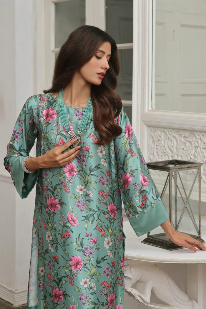 Multicolor Silk Printed Straight-Cut Set - Image 1