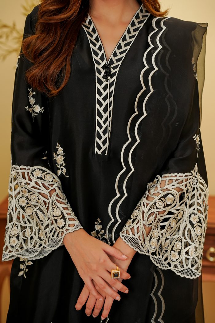 Midnight Black Sheesha Silk Set - Image 4